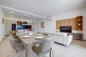 Elegant Sliema Penthouse Panoramic Terrace
